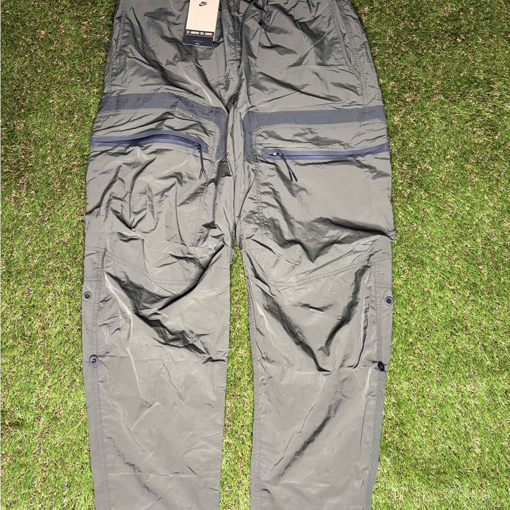 Nike Men’s Tech Woven Cargo HJ2940-355 Size Small